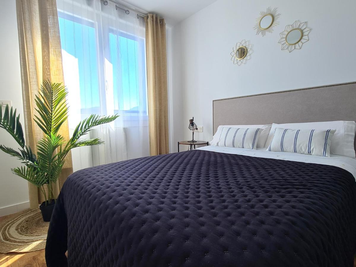 Apartamento Nicores Bidasoa イルン エクステリア 写真